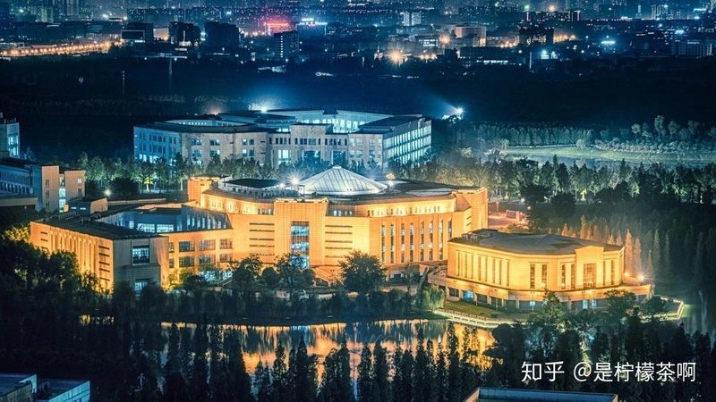 深圳三极管直插贴片：揭秘制造工艺与选型逻辑**
